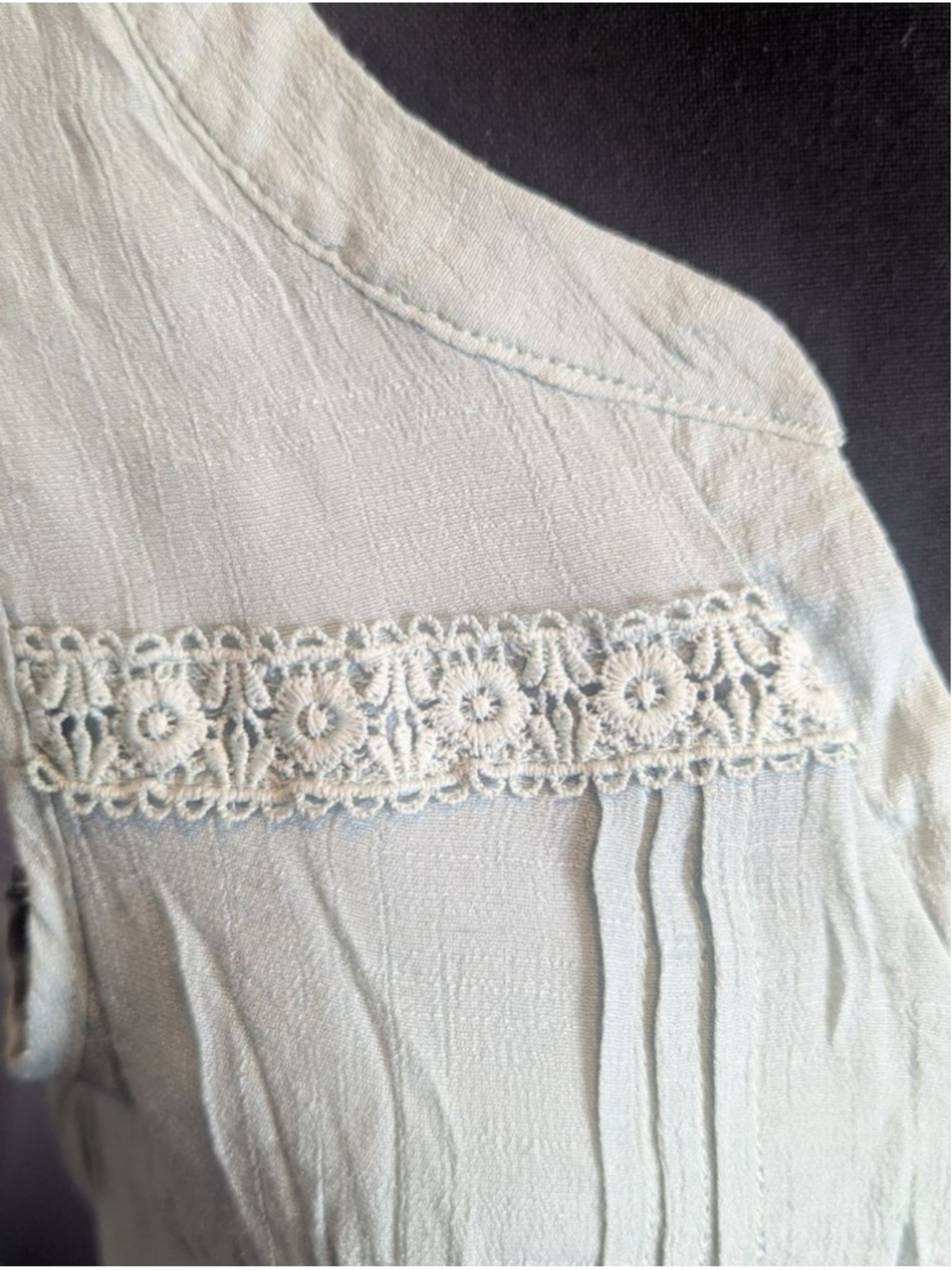 NAIF Light Green Sleeveless Button-Front Embroidered Boho Midi Dress - Picture 5 of 9
